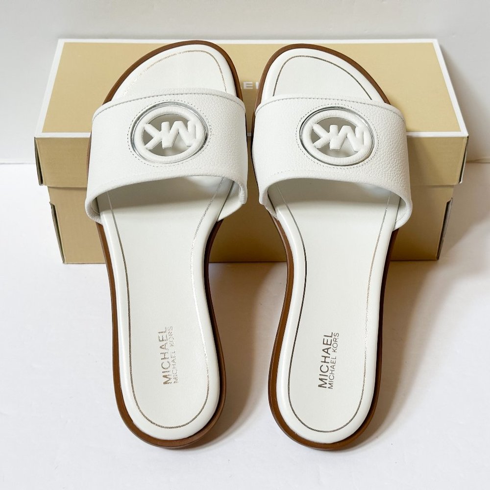 Deanna Cutout Tumbled Leather Slide Sandal Size 8 M